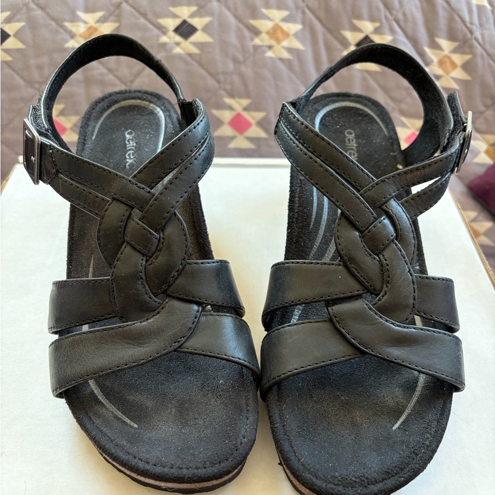 Aetrex Women’s Braided Strap Sandals - Black